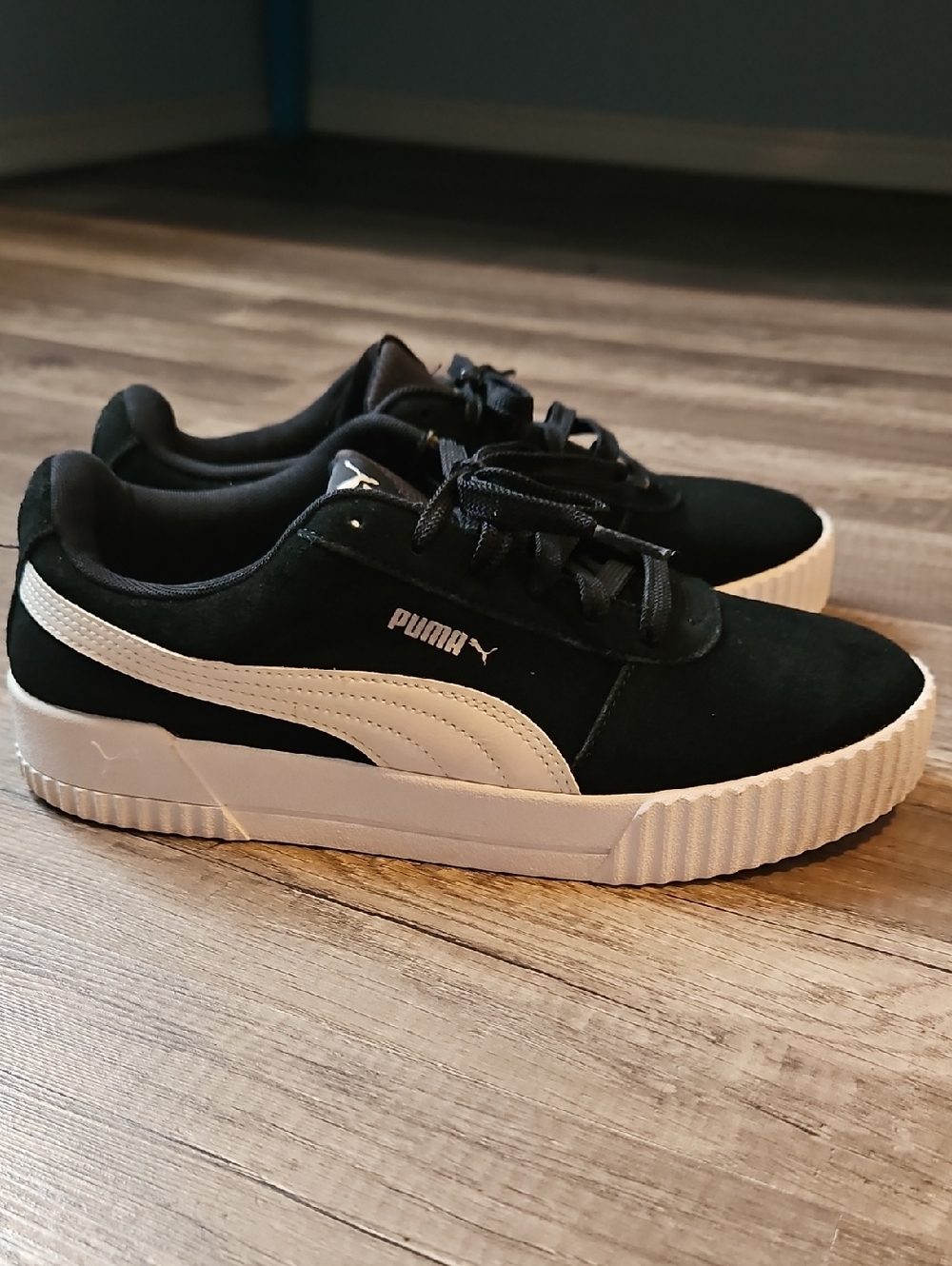 Puma Carina Sneakers